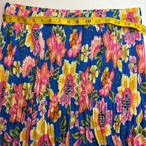 Elle Blue Floral Midi Skirt with Pink and Yellow Blooms - Picture 11 of 16